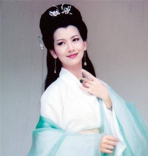 體毛與命運 俗語“男人無毛貴如金，女人有毛混半街”的古今解讀